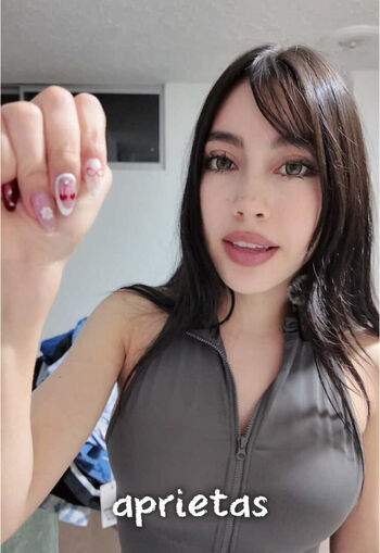 2ombiegirl