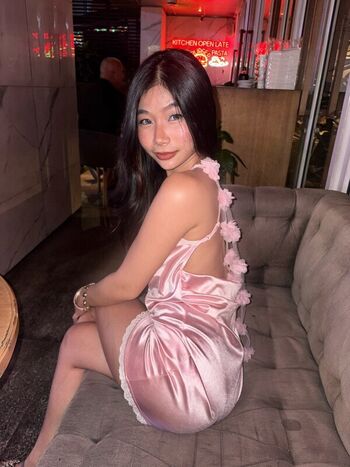 Full leaked Aaomhelloo private onlyfans photo
