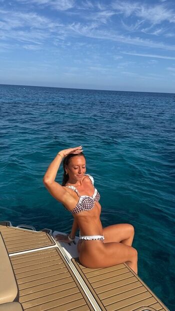 Full leaked Abbi summers private onlyfans photo
