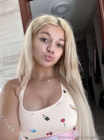 Full leaked Abigail lutz  page private onlyfans photo