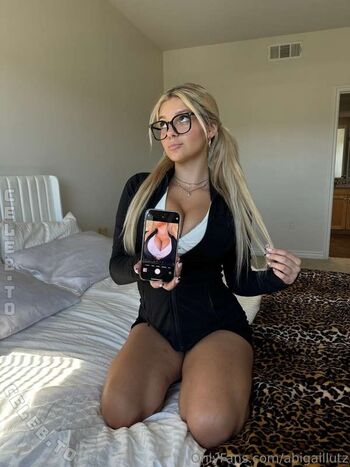 Full leaked Abigail lutz  page private onlyfans photo