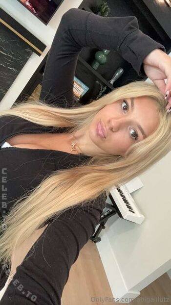 Full leaked Abigail lutz private onlyfans photo