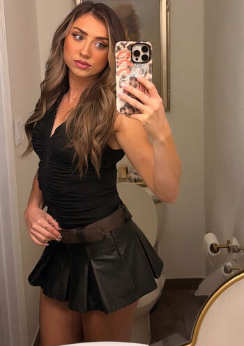 Full leaked Adriana rizzo private onlyfans photo