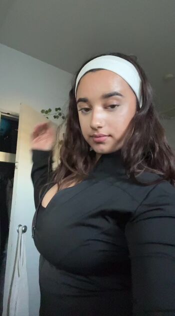 Full leaked Aiesha rai private onlyfans photo
