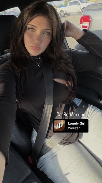 Aimie Valencia