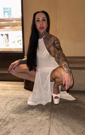 Full leaked Alessia noire private onlyfans photo