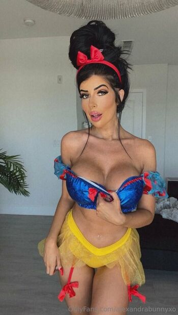 Full leaked Alexandrabarbiexo private onlyfans photo