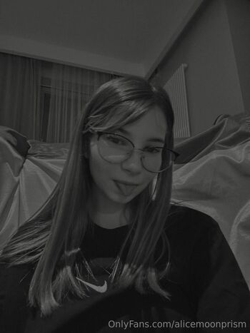 Full leaked Alicemoonprism private onlyfans photo