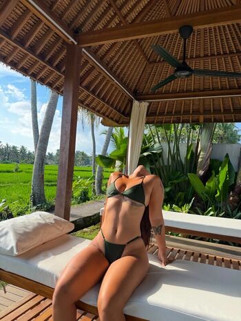 Full leaked Alissaplzzz private onlyfans photo