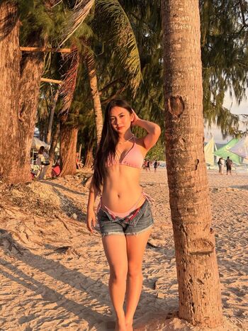 Full leaked Allysa amogues private onlyfans photo