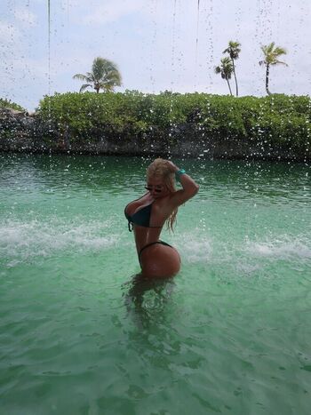 Full leaked Anna huntt private onlyfans photo