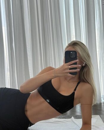 Full leaked Annaauroraegger page private onlyfans photo