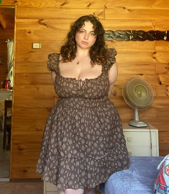 Annabelle R