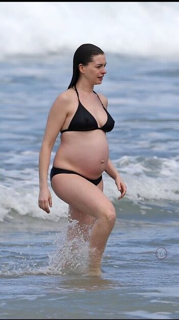 Anne Hathaway