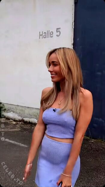 Full leaked Annemarie carpendale page private onlyfans photo