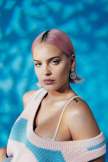 Full leaked Annemarie private onlyfans photo