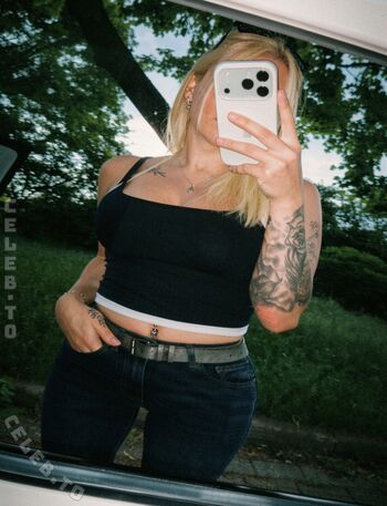 Anny_vans