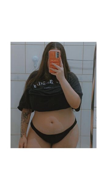 Full leaked Apron bellies private onlyfans photo