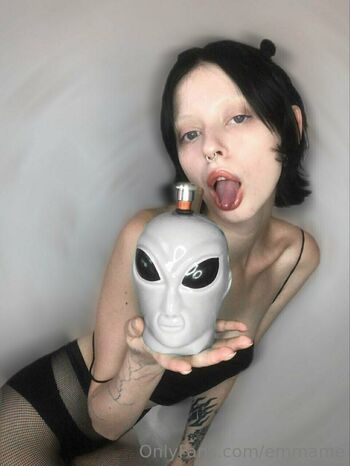 Full leaked Arielmurrr private onlyfans photo