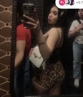 Full leaked Arigxnzalez private onlyfans photo