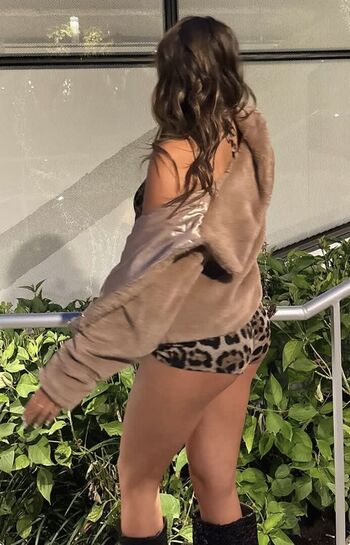 Ashlyn Harlos