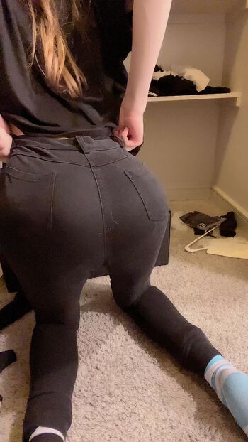 Full leaked Avery ellis private onlyfans photo