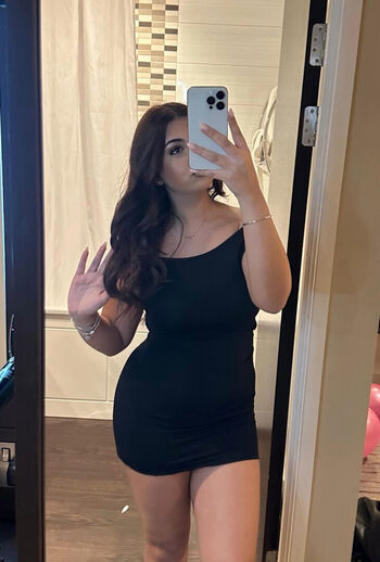 Full leaked Avneet kaur private onlyfans photo