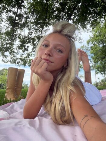 Full leaked Avyah nizzari private onlyfans photo
