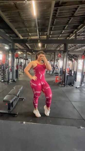 Full leaked Azevedowelly private onlyfans photo