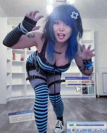 Full leaked Azn bimbo private onlyfans photo