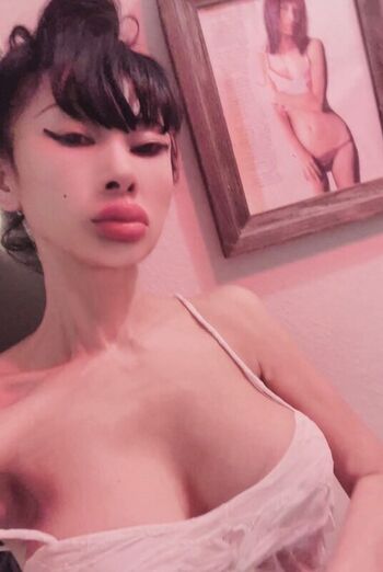 Bai Ling