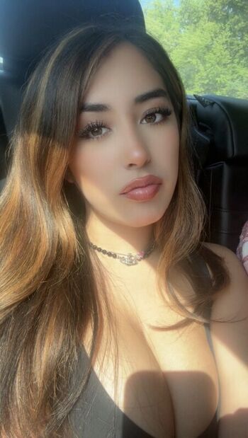 Full leaked Beababoo private onlyfans photo