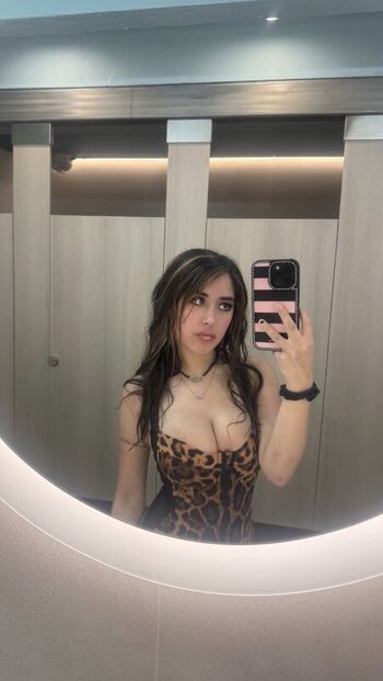 Full leaked Beababoo private onlyfans photo