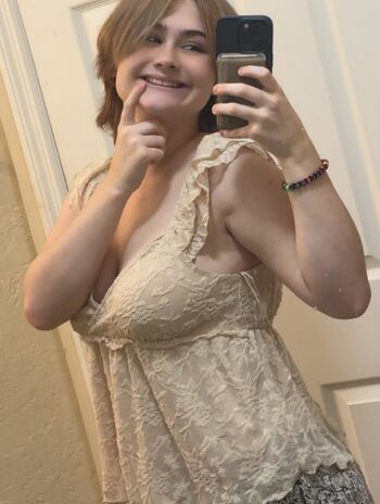 Full leaked Beanswithbombs private onlyfans photo