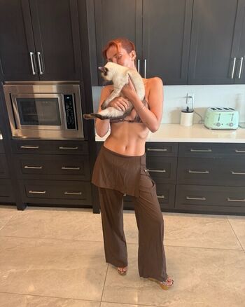 Bella Thorne