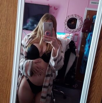 Full leaked Bethanyyxoxo private onlyfans photo