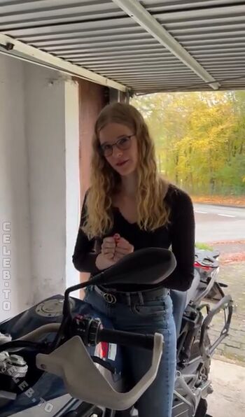 Full leaked Bikergirl private onlyfans photo