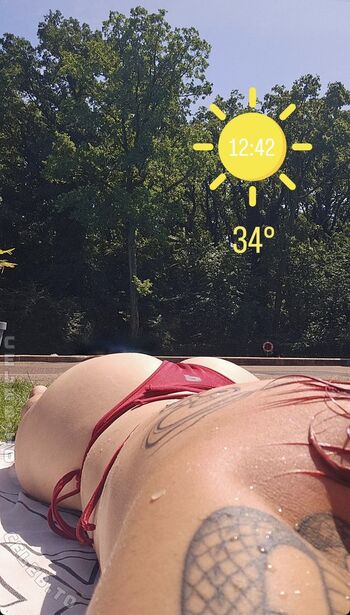 Full leaked Bimbalabambi private onlyfans photo