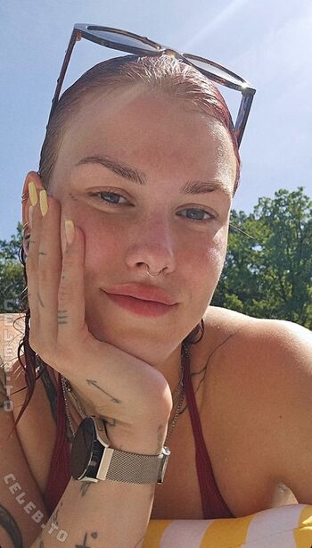 Full leaked Bimbalabambi private onlyfans photo