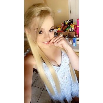 Full leaked Blondiewondie private onlyfans photo