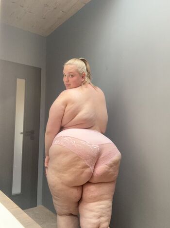 Bootyass Girl