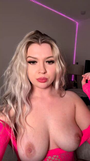Full leaked Brandibaby private onlyfans photo