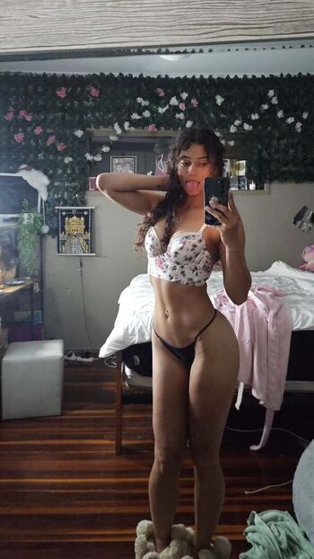 Full leaked Brown baddies private onlyfans photo