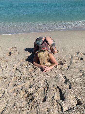 Full leaked Bunnbunzz private onlyfans photo