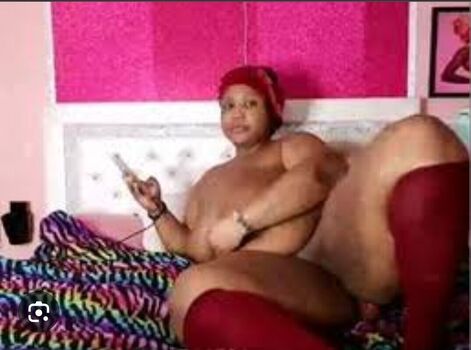 Buxombabygirl