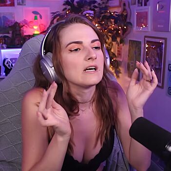 Full leaked Caitlin marie reacts private onlyfans photo