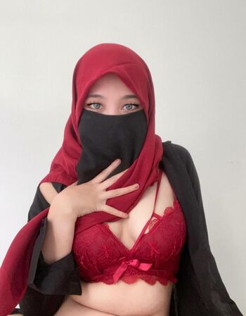Camilla Hijab