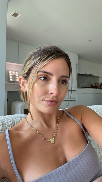 Full leaked Carla bezanson private onlyfans photo