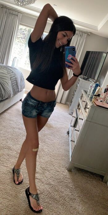 Carlie Jo