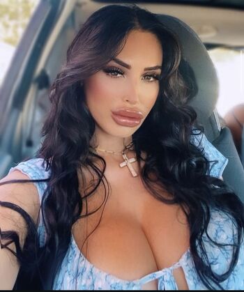 Full leaked Ceciliarussoreal private onlyfans photo